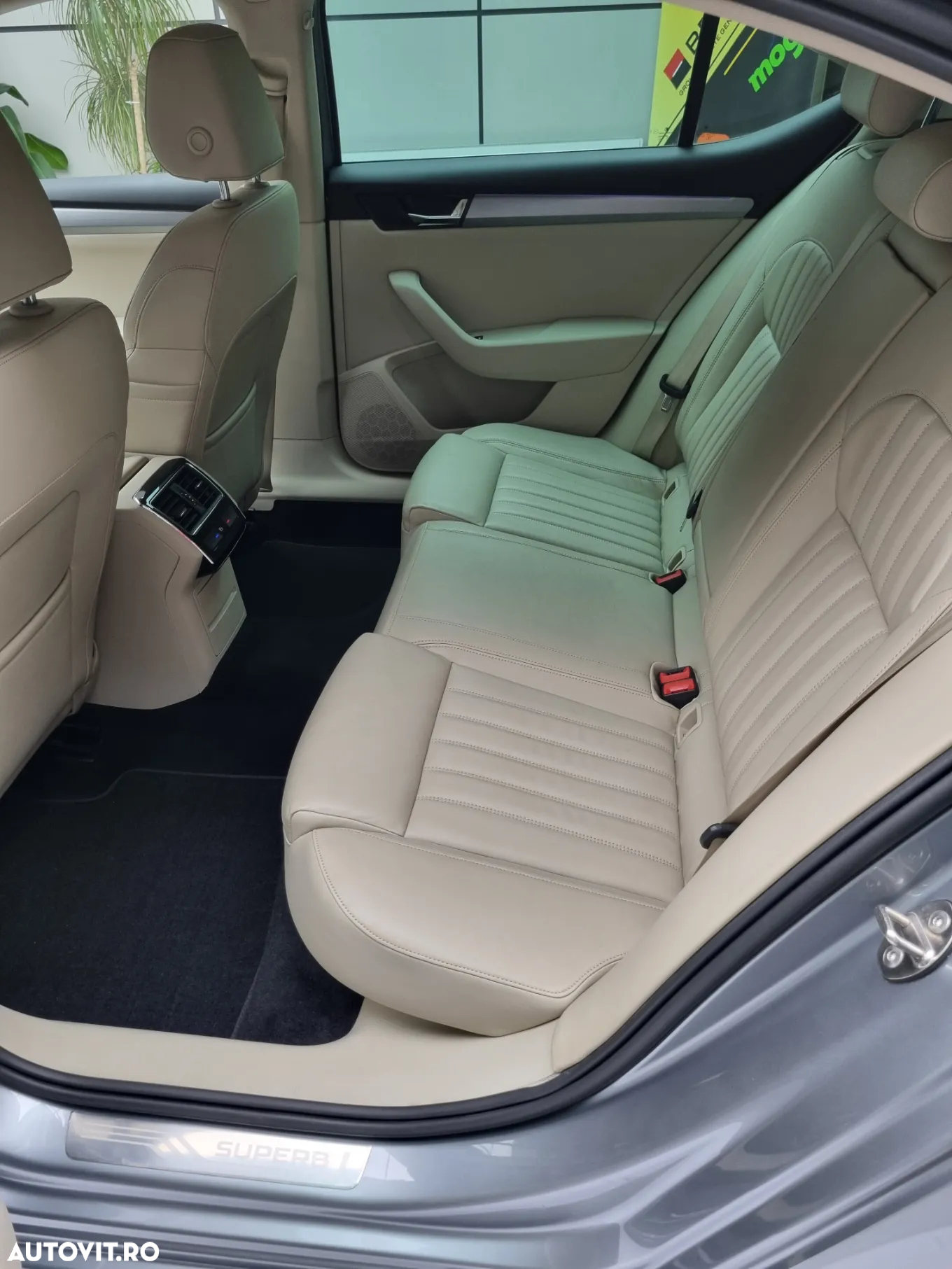 Skoda Superb 2.0 TDI DSG Style - 12