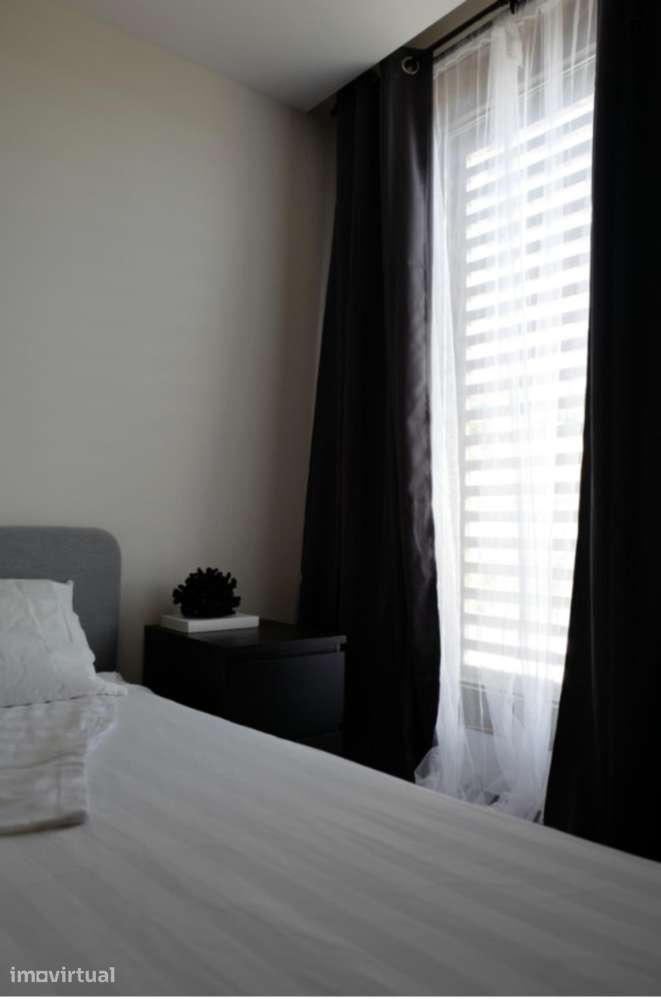 Quarto - localizado em Paranhos Porto - Grande imagem: 2/13