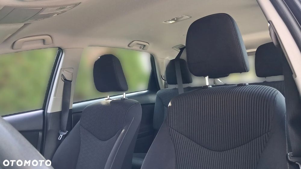 Toyota Prius+ Hybrid 135 Active - 33