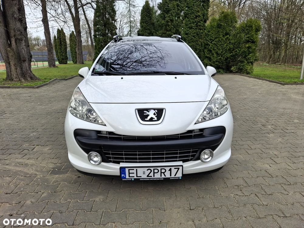 Peugeot 207 1.6 Premium - 9