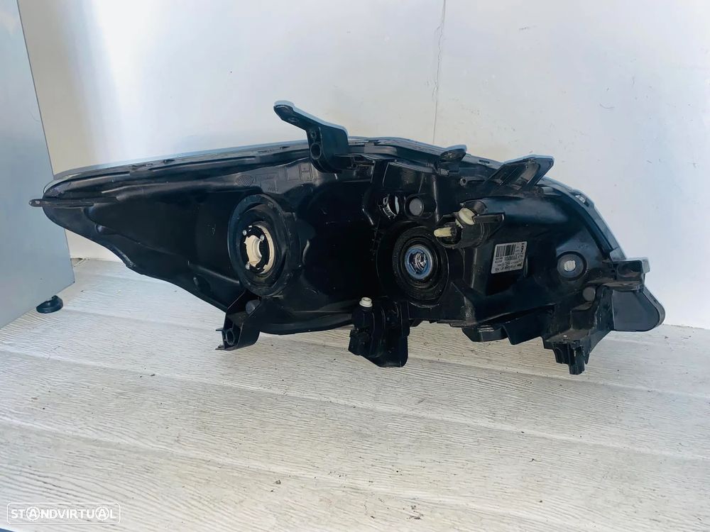 Farol Esquerdo Toyota Auris - 2010 / 2013 - F1445 - 8