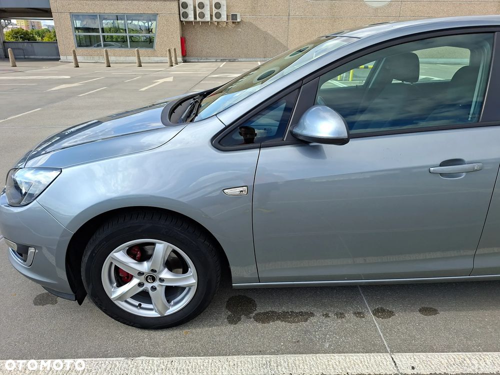 Opel Astra 1.4 Essentia - 5