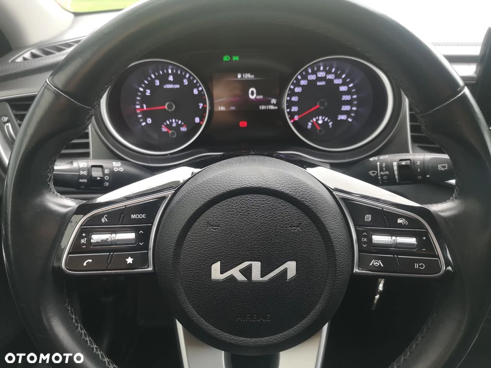 Kia Ceed 1.5 T-GDI M - 17