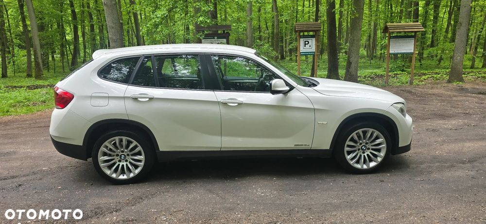 BMW X1 sDrive18d Sport Line - 1