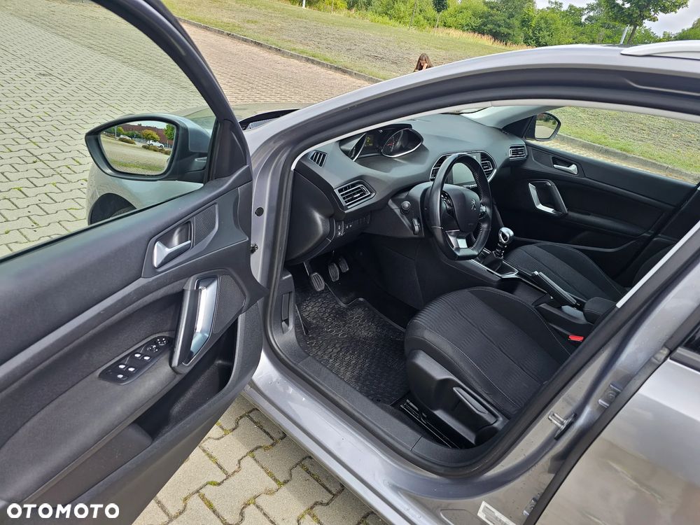 Peugeot 308 1.2 PureTech GPF Active S&S - 14
