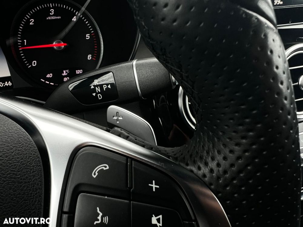 Mercedes-Benz GLC - 25