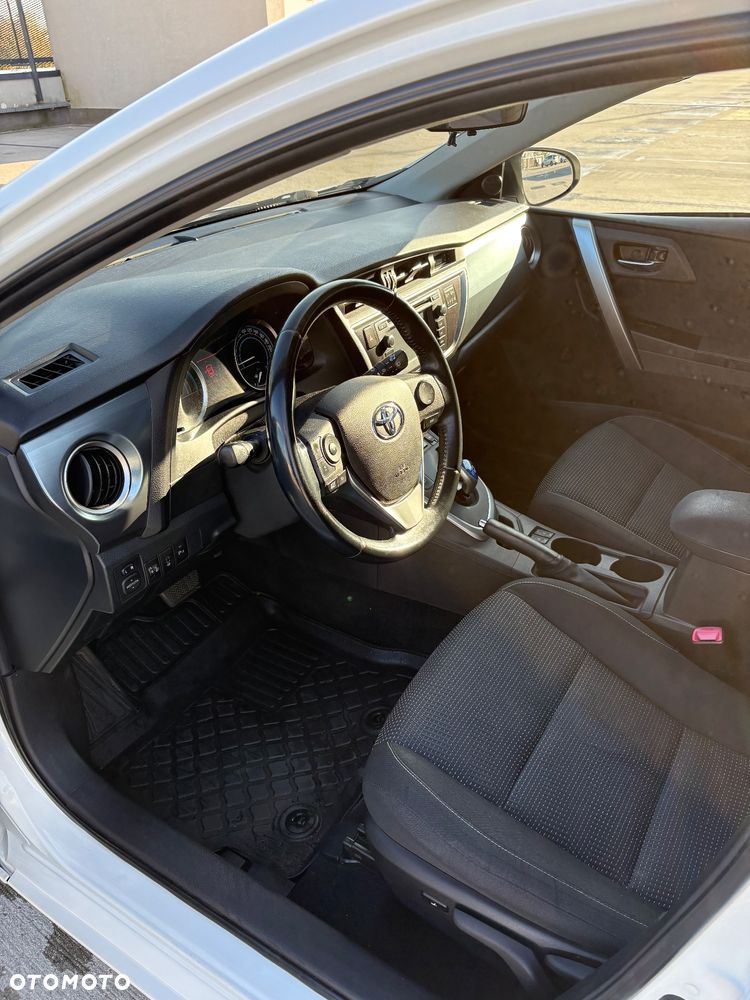 Toyota Auris - 6