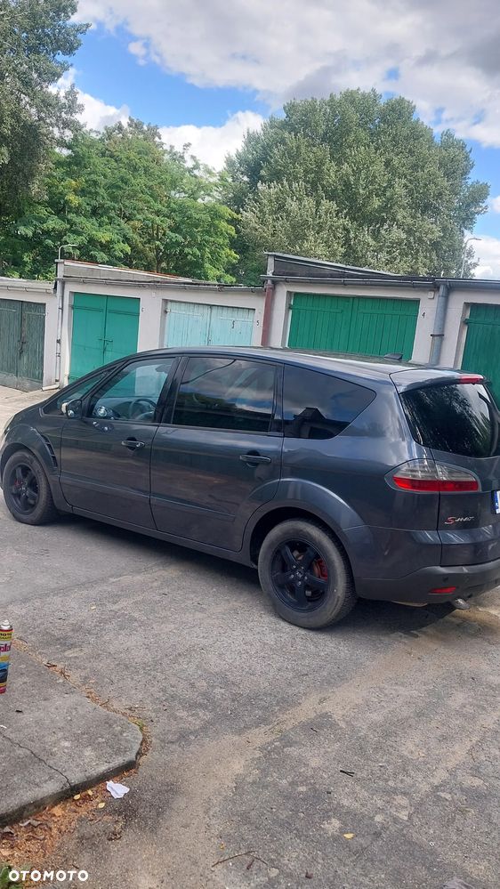 Ford S-Max - 12