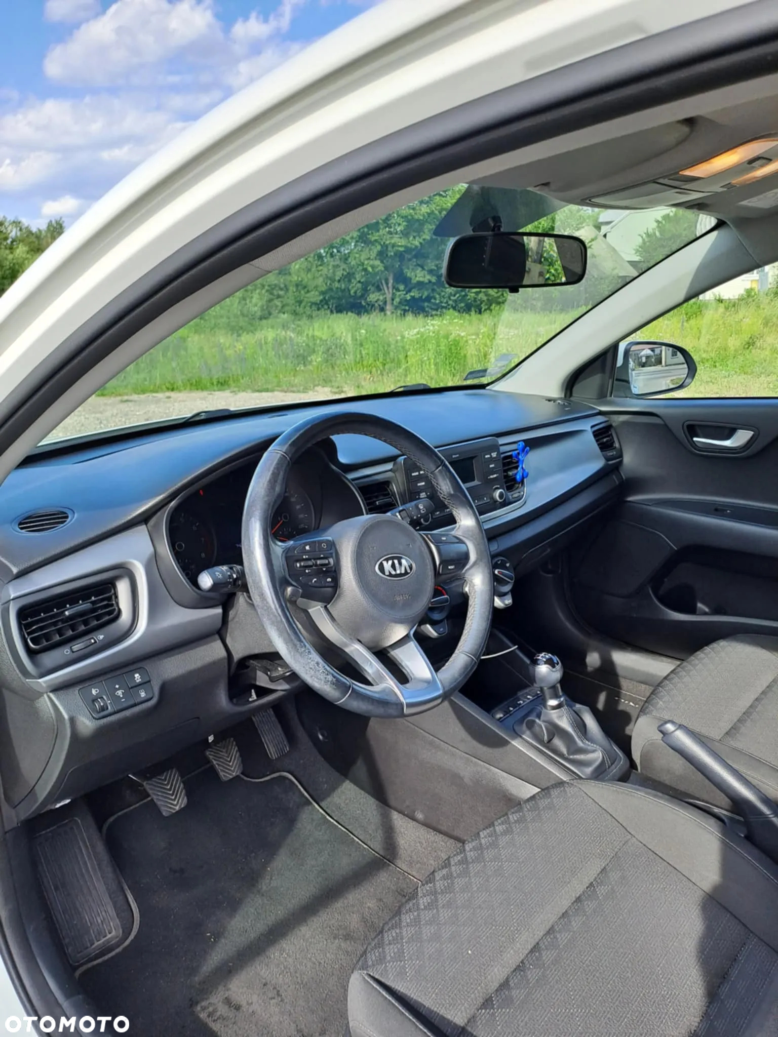 Kia Rio 1.2 M - 9