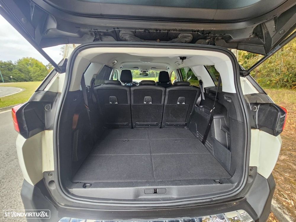 Peugeot 5008 1.5 BlueHDi Allure Pack EAT8 - 27