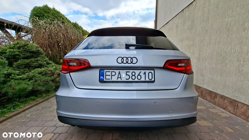 Audi A3 Sportback 2.0 TDI S tronic - 5