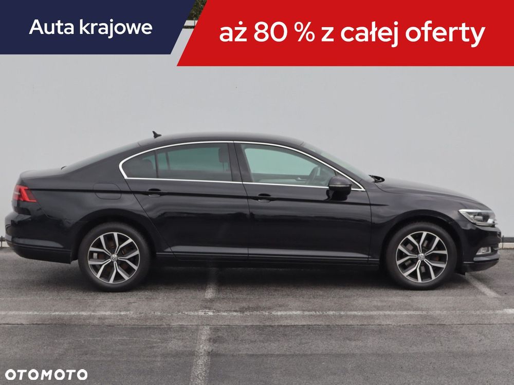 Volkswagen Passat - 8