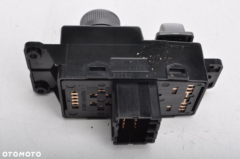 SSANGYONG TIVOLI PRZEŁĄCZNIK REGULACJI LUSTEREK JOYSTICK P0 85501-35000 - 4