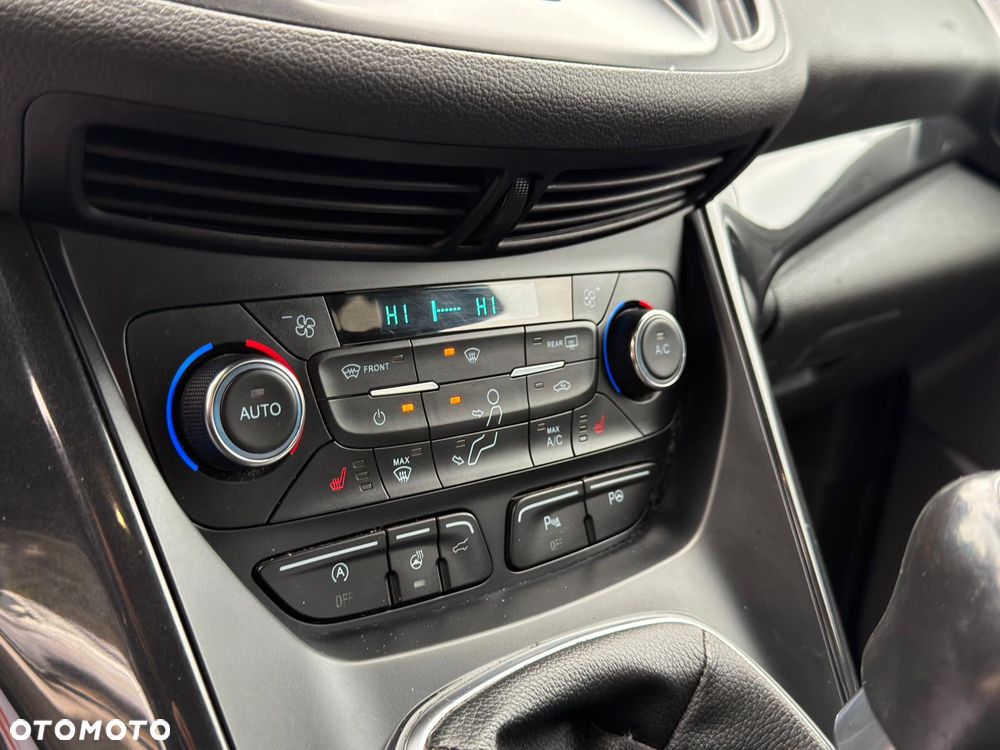 Ford Kuga 2.0 TDCi 4x2 ST-Line - 9