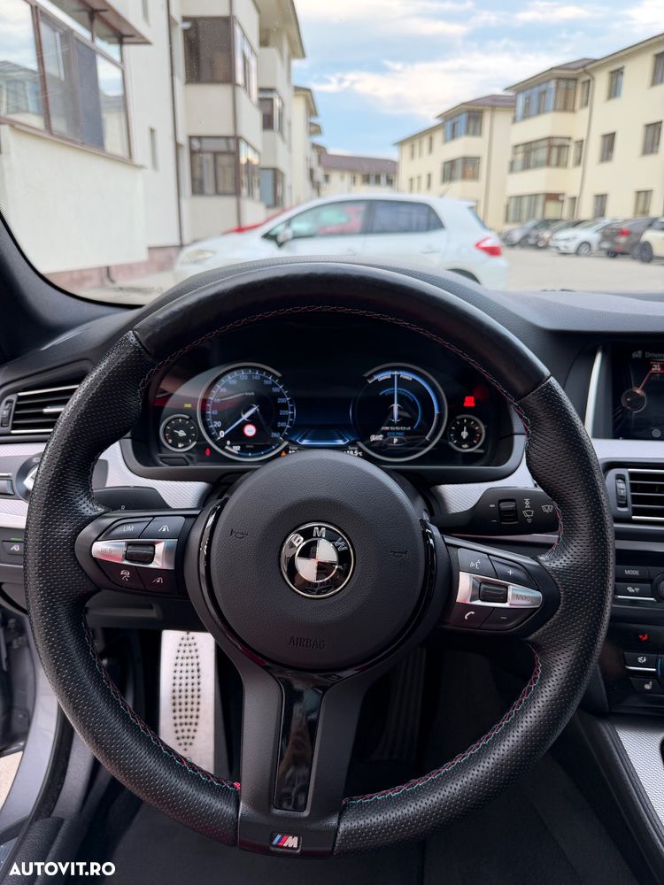 BMW Seria 5 530d xDrive Sport-Aut. - 35