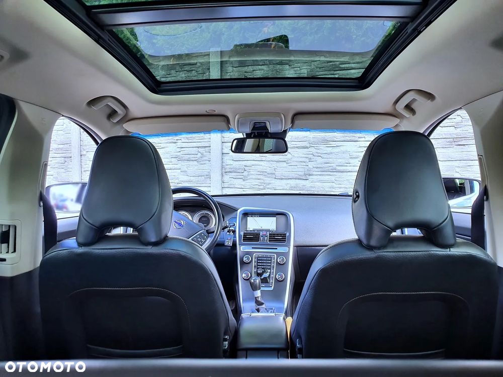 Volvo XC 60 T5 Summum - 2