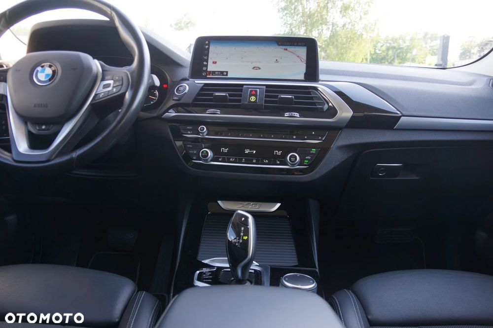 BMW X3 xDrive20d - 13