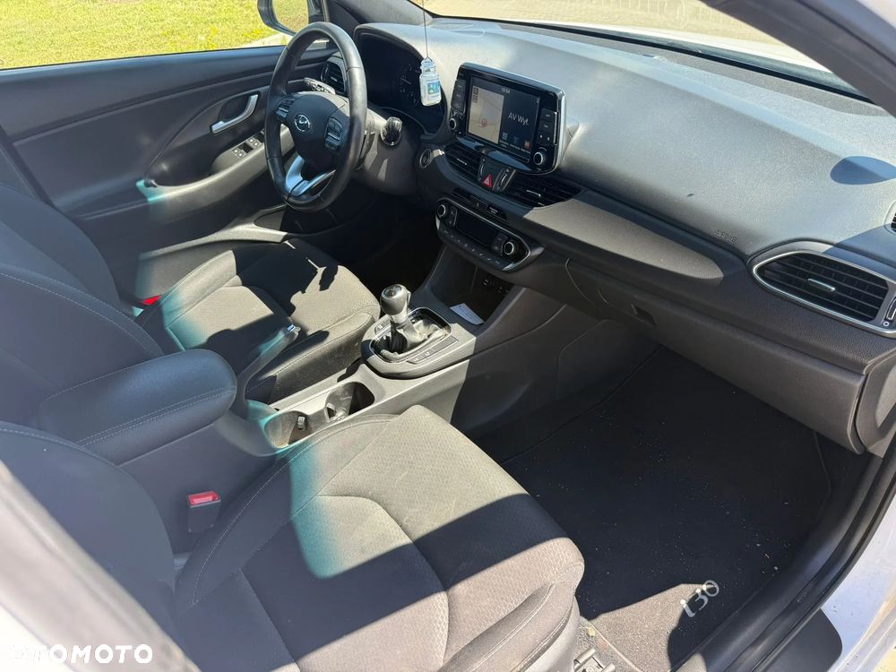 Hyundai i30 1.6 CRDI DCT Passion Plus - 6