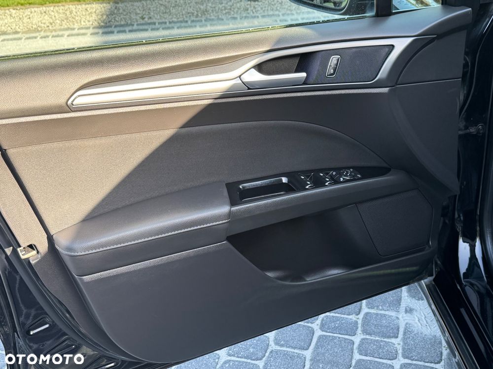 Ford Mondeo 2.0 TDCi STart-Stopp PowerShift-Aut Titanium - 36