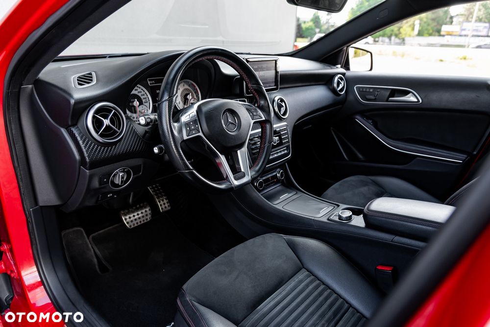 Mercedes-Benz Klasa A 250 Sport 7G-DCT - 17