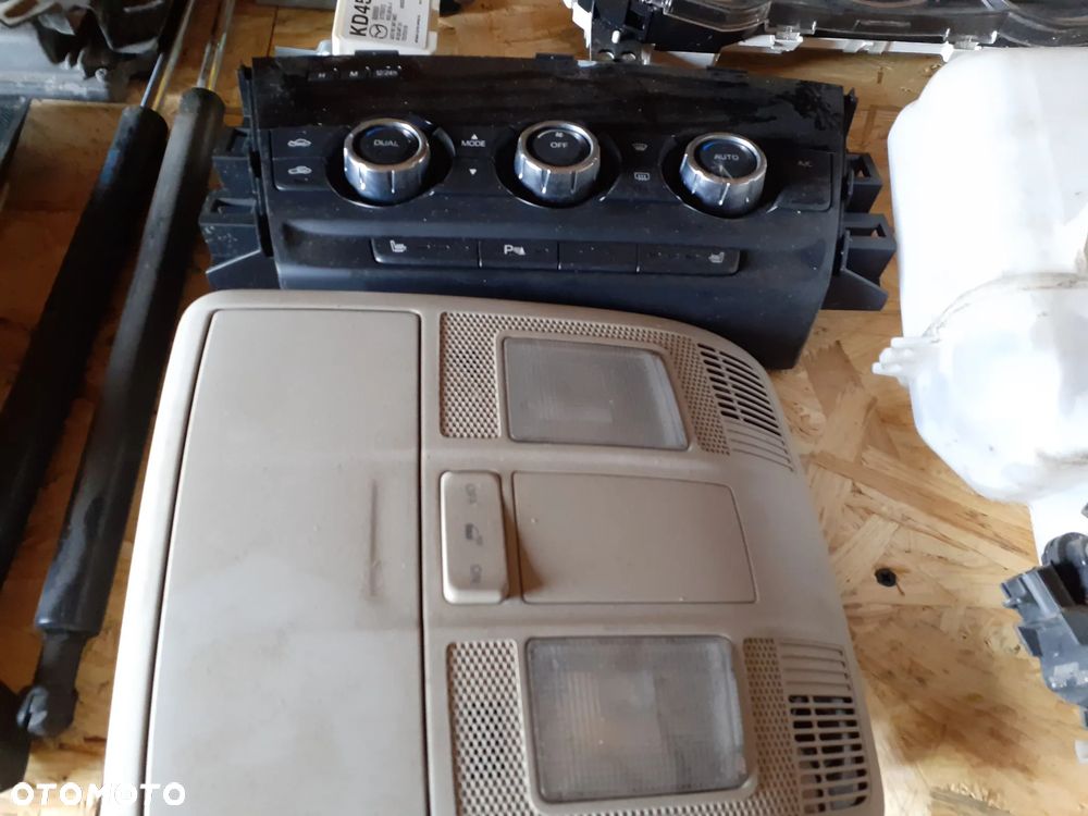 12226 Lampka podsufitki licznik moduł Mazda 6 12- - 1