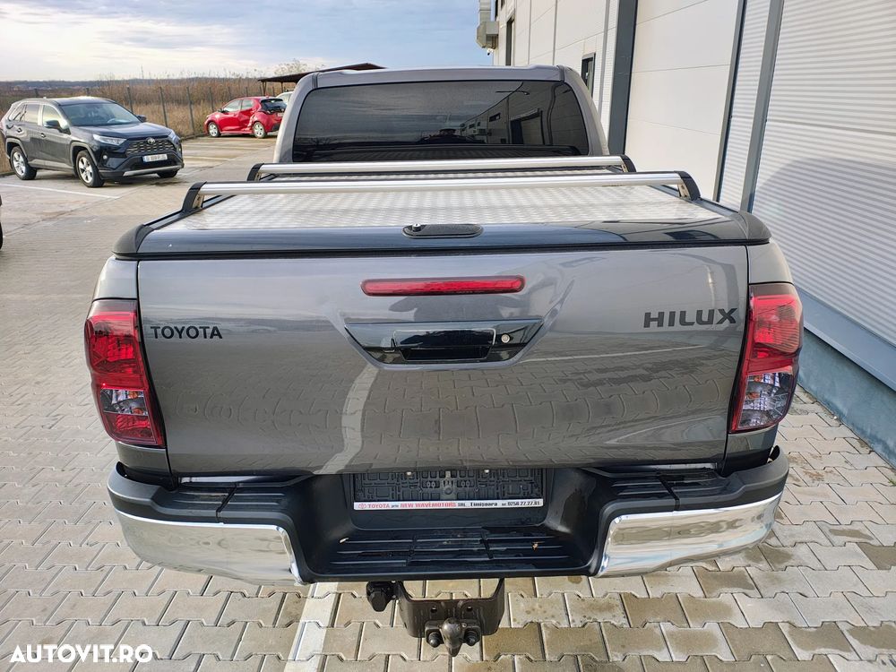Toyota Hilux 4x4 Double Cab A/T Invincible - 8