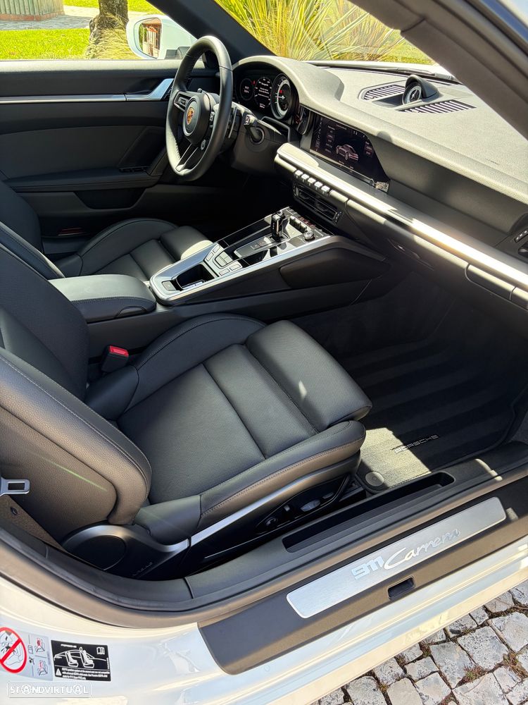 Porsche 911 (992) Carrera PDK - 20