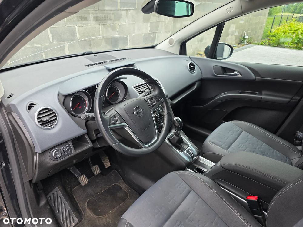 Opel Meriva - 17