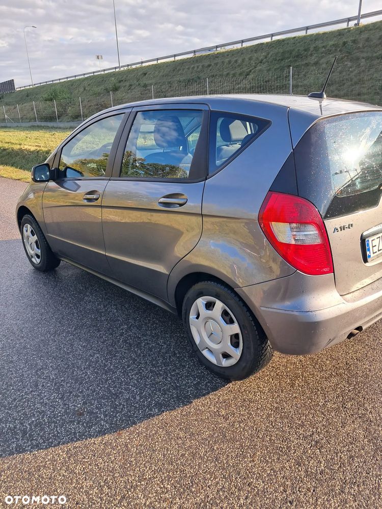 Mercedes-Benz A-Class 2009 photo 2