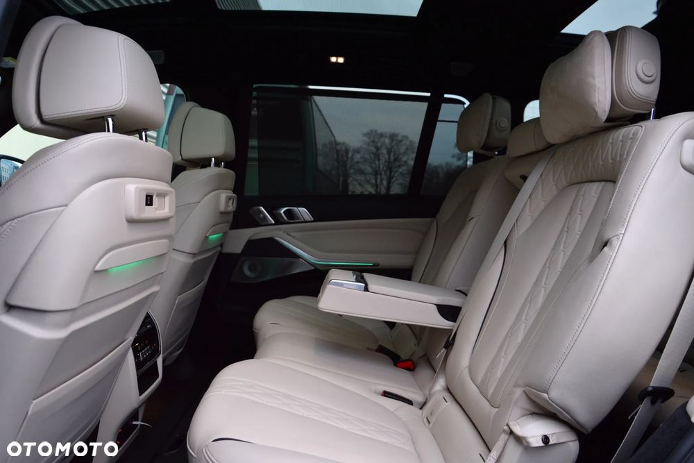 BMW X7 - 19