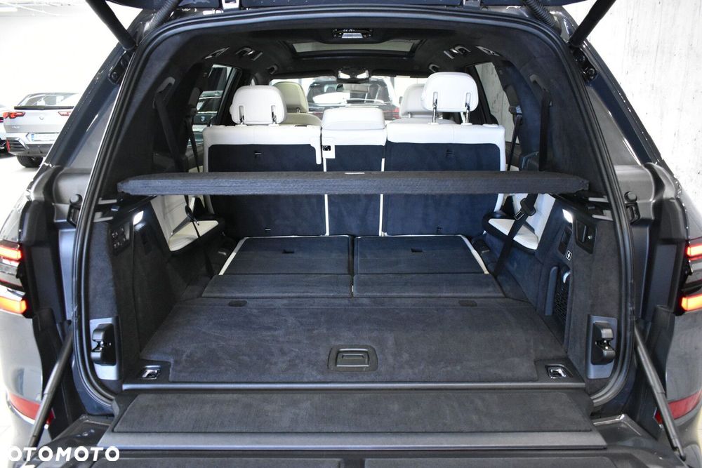 BMW X7 - 38