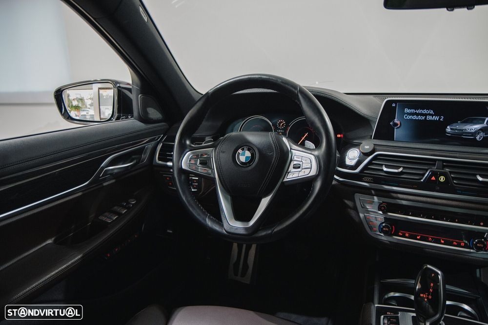 BMW 730 d Pack M - 29