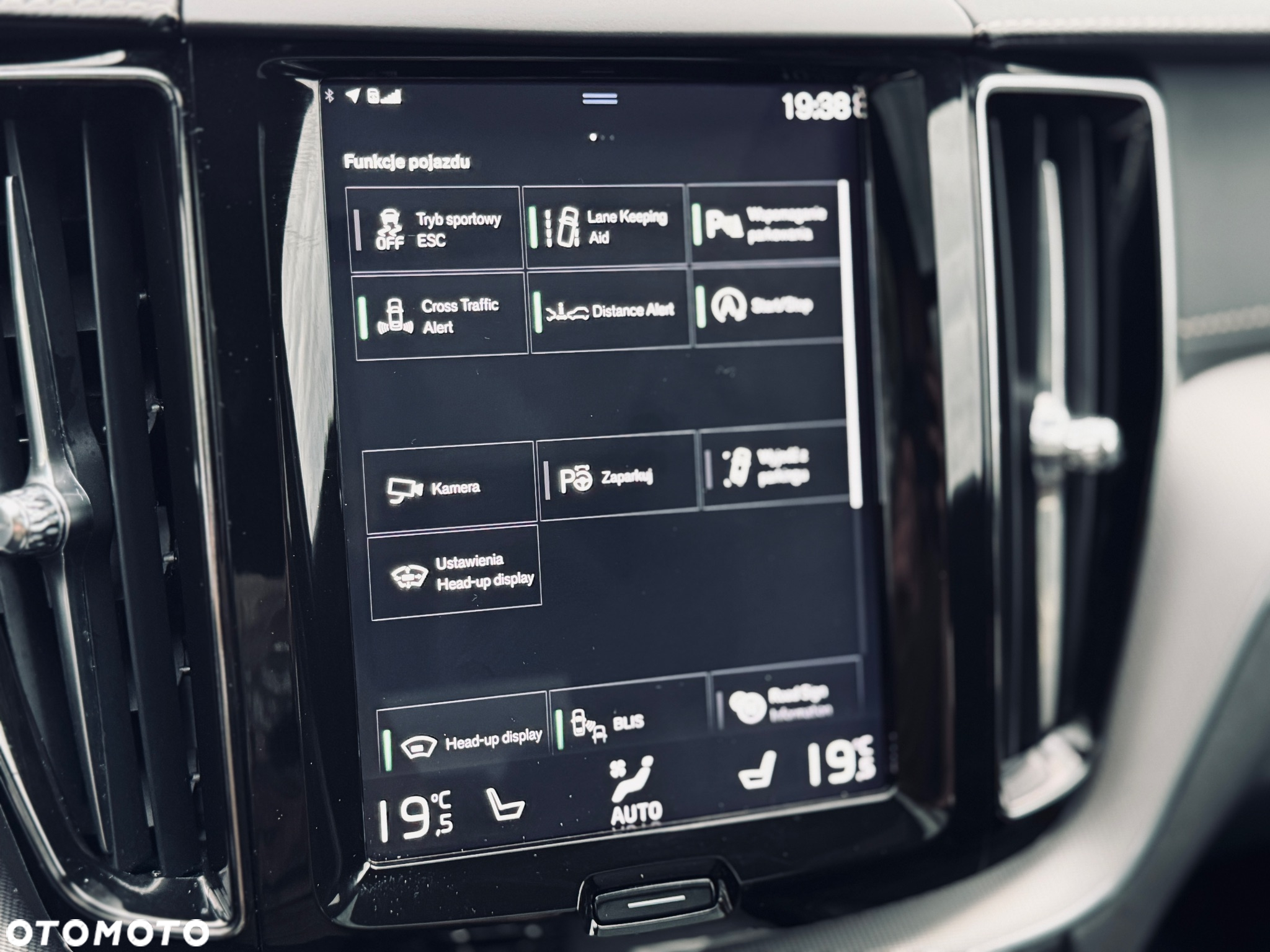 Volvo XC 60 D5 AWD R-Design - 38