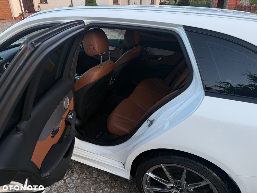 Mercedes-Benz Klasa C 200 9G-TRONIC AMG Line - 11