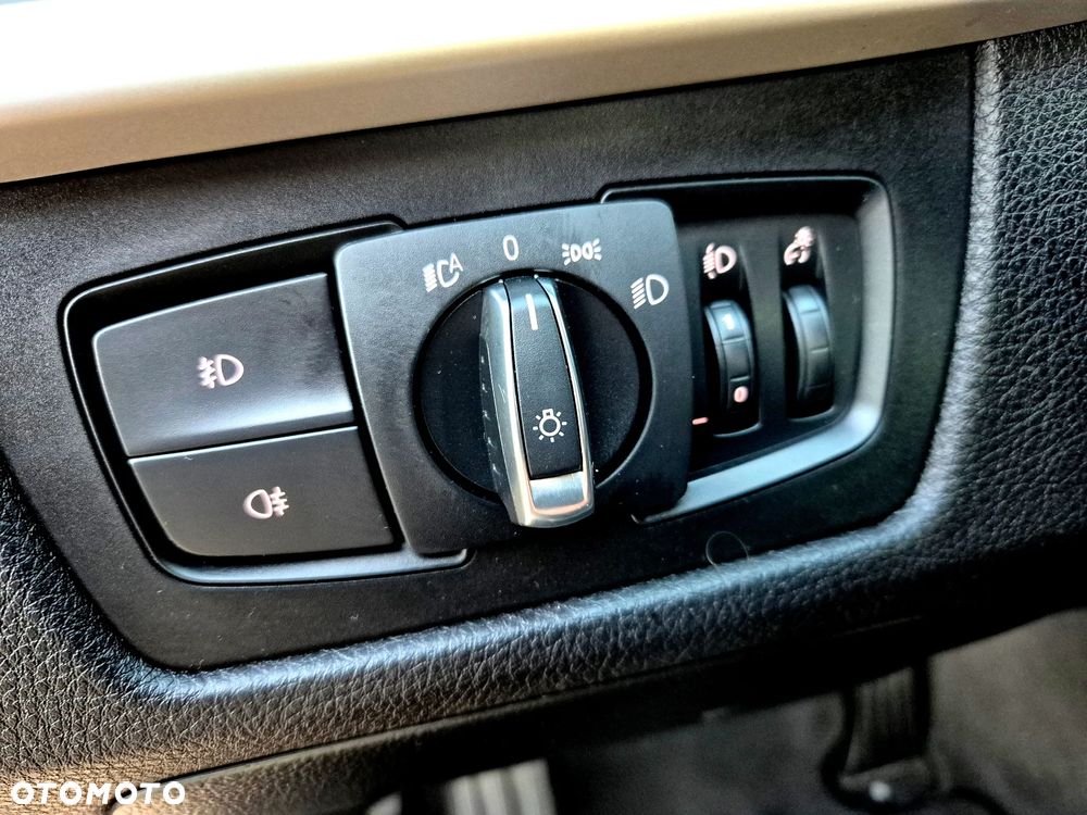 BMW Seria 3 316d - 24