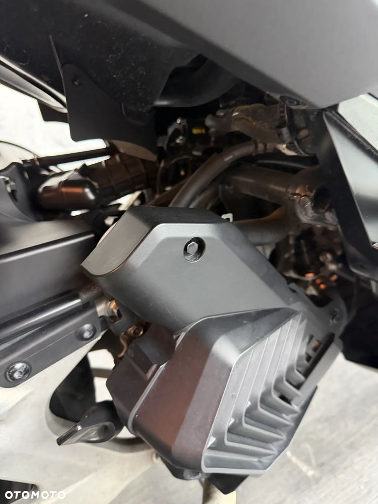 Honda NSS - 17