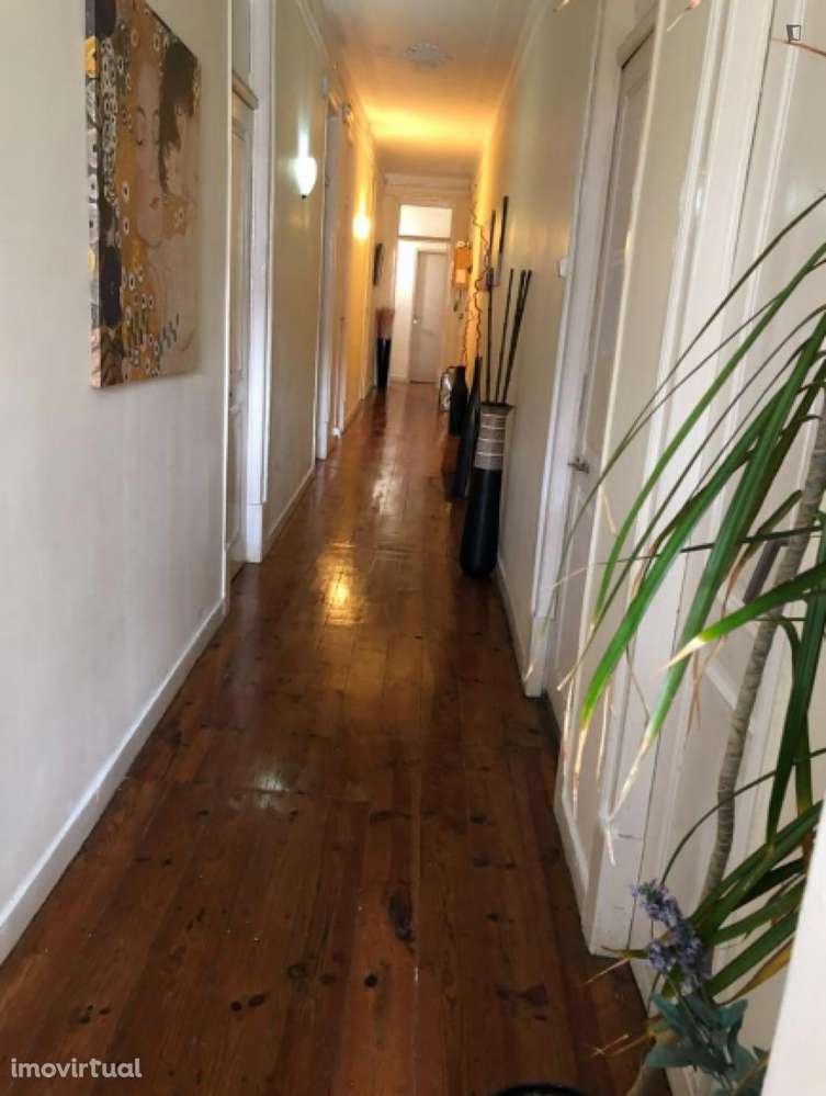 Quarto - localizado em Penha Lisbon - Grande imagem: 5/5