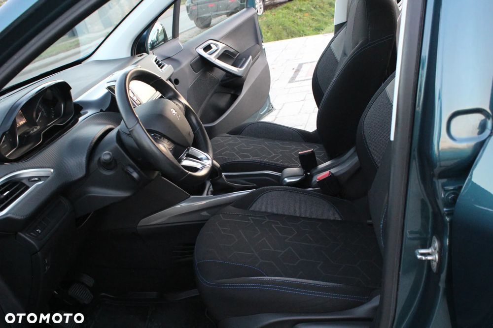 Peugeot 2008 Style - 8