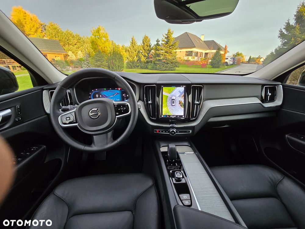 Volvo XC 60 B5 B AWD Plus Dark - 7