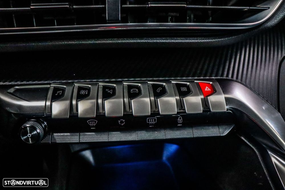 Peugeot 3008 1.2 PureTech Active Pack - 20