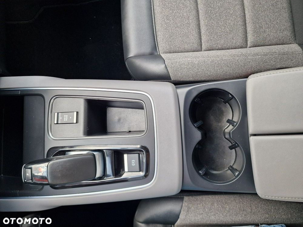 Citroën C5 Aircross Hybrid 180 e-EAT8 FEEL PACK - 31