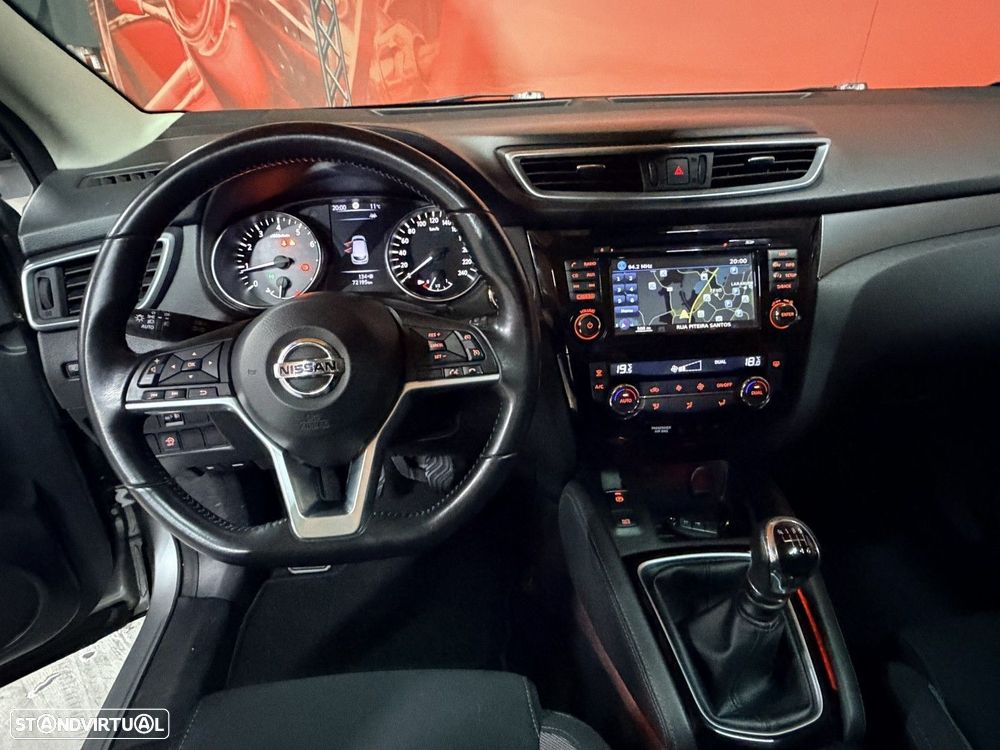 Nissan Qashqai 1.2 DIG-T N-Connecta RS 18 - 10