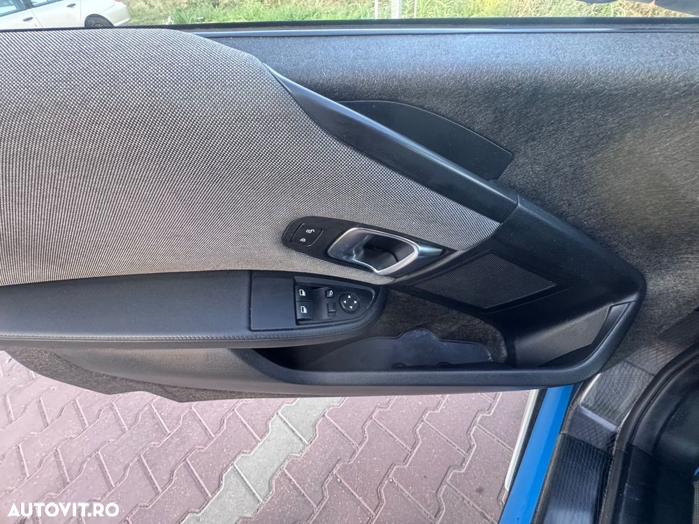 BMW i3 - 8