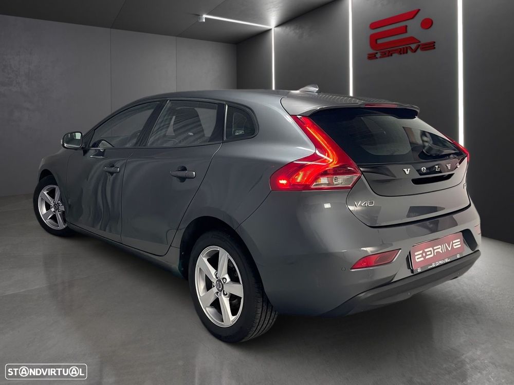 Volvo V40 1.6 D2 Eco Momentum - 6