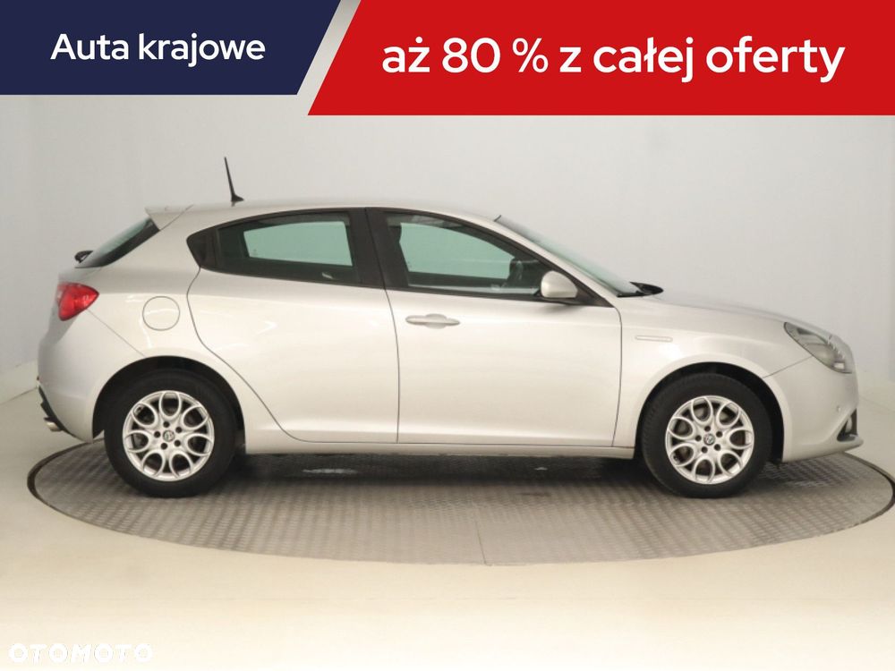 Alfa Romeo Giulietta - 8