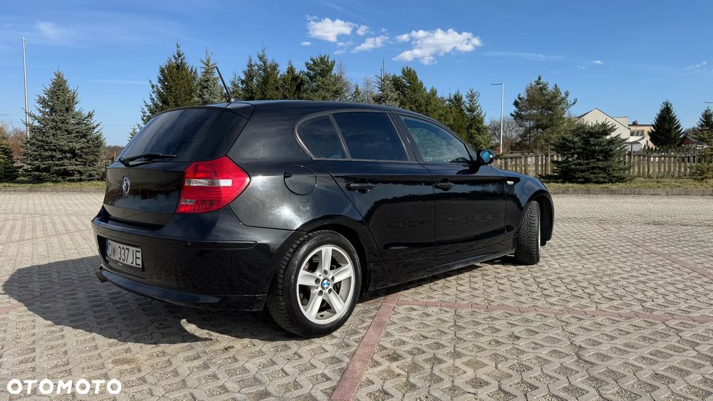 BMW Seria 1 118d DPF - 8