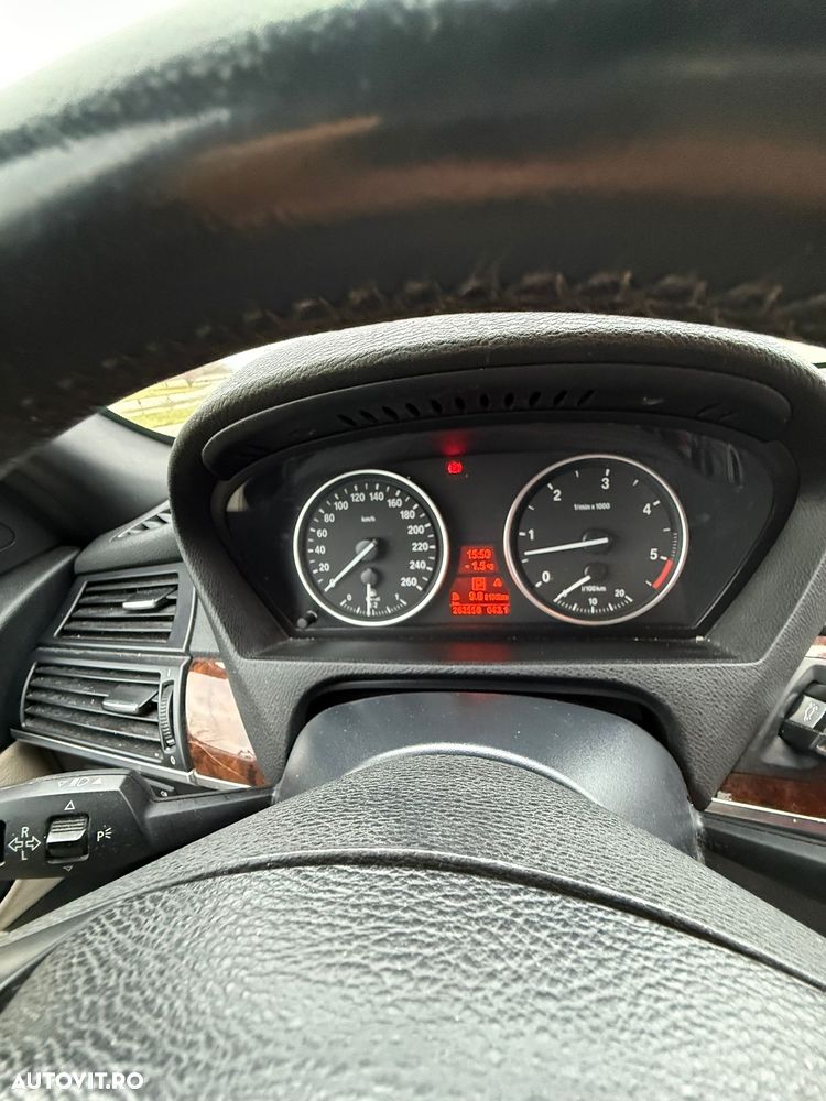 BMW X5 xDrive30d - 27