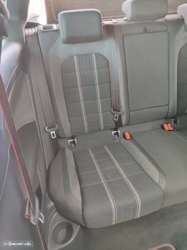 VW Golf - 10
