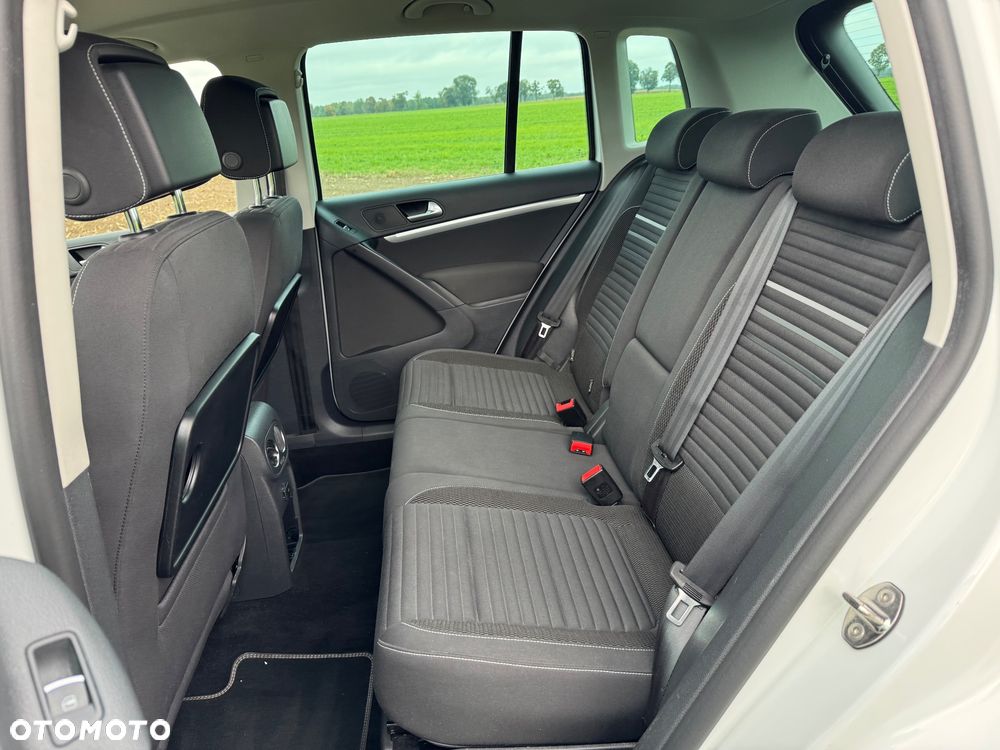 Volkswagen Tiguan 2.0 TDI 4Mot R-Style - 25