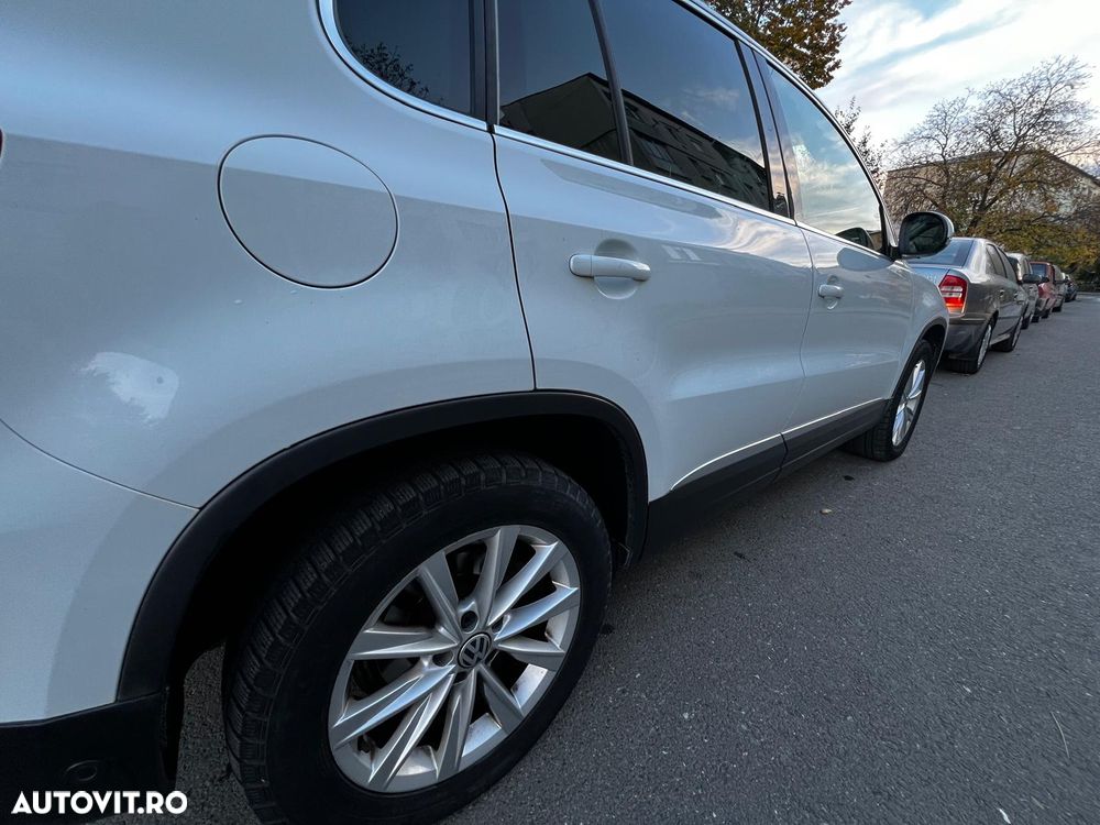 Volkswagen Tiguan 2.0 TDI 4Motion DSG Sport & Style - 2